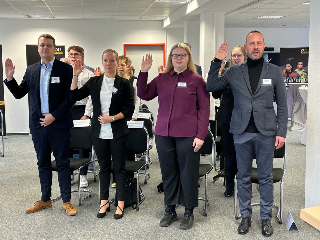 Mehr als 400 Berufseinsteiger beginnen am Hauptzollamt Kiel ihr Studium im gehobenen Dienst. Bewerbungen für 2026 möglich!