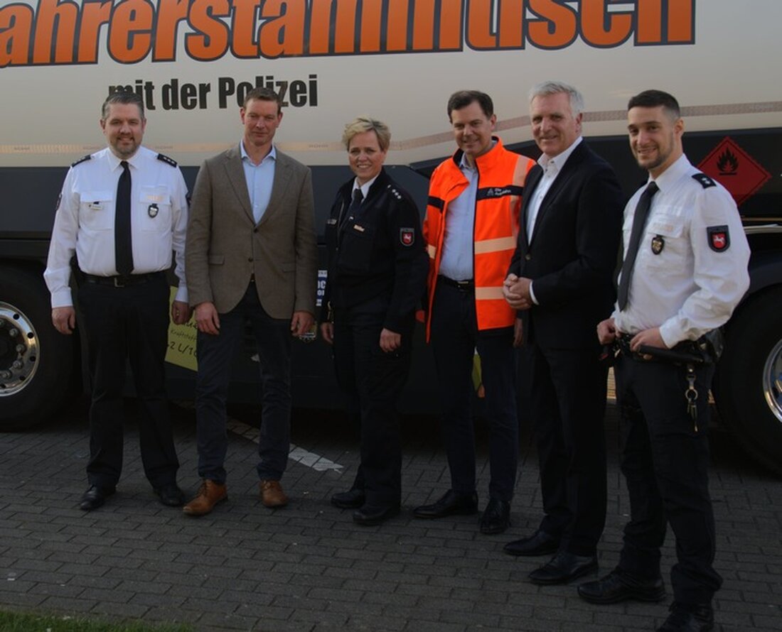 Der 218. Fernfahrerstammtisch diskutiert mit führenden Experten den Zustand der Autobahn-Infrastruktur und zukünftige Projekte.