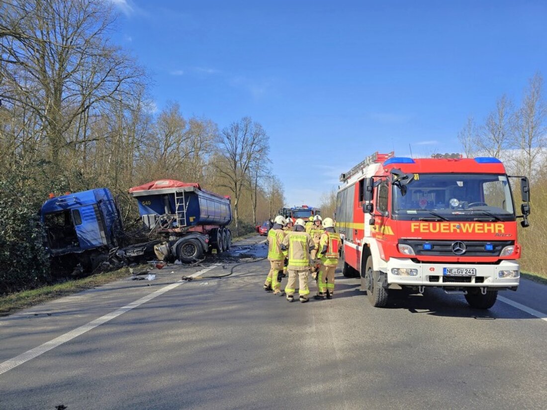 Ein schwerer Verkehrsunfall zwischen PKW und LKW bei Grevenbroich forderte zwei Tote und einen Verletzten am 6. März.