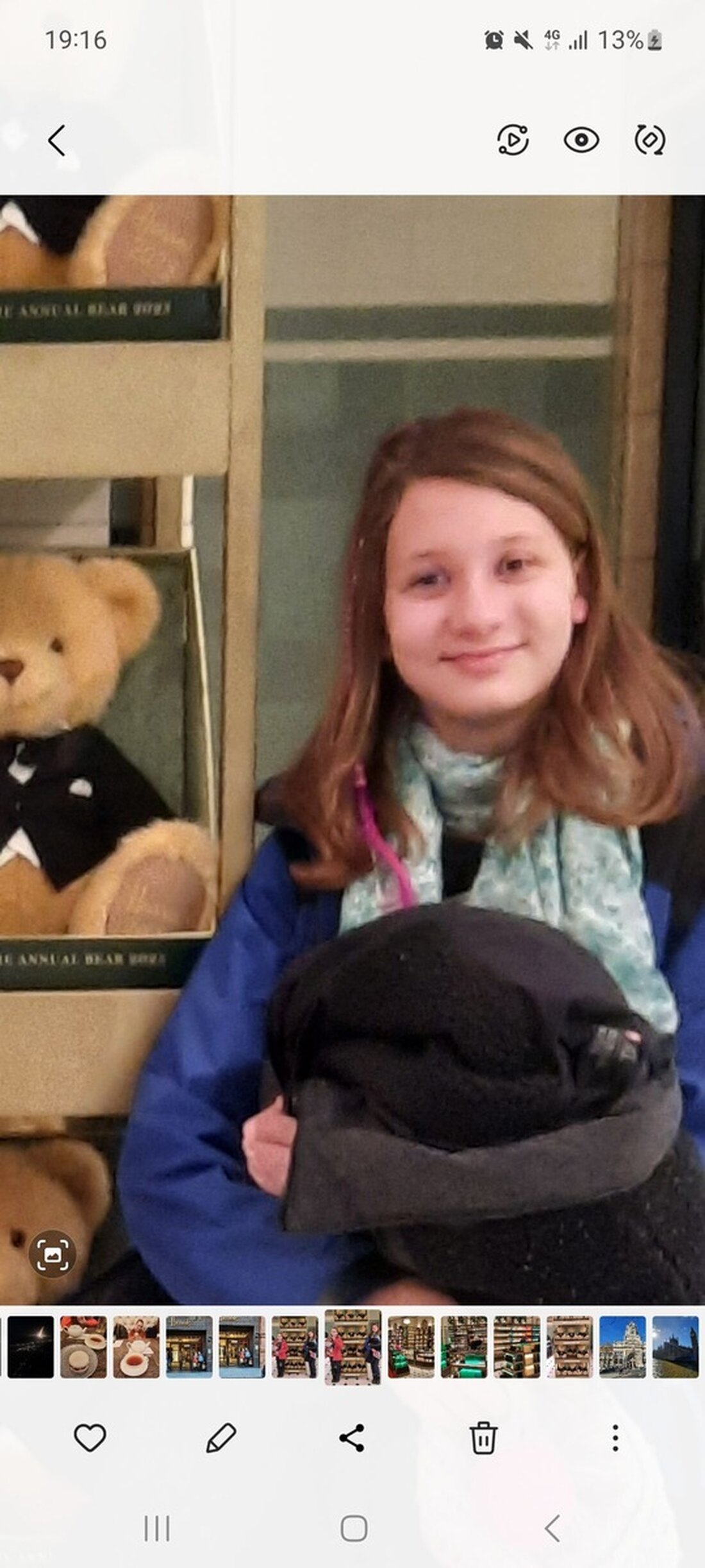 Ein 12-jähriges Kind wird seit dem 3. März 2025 in Rüdesheim am Rhein vermisst. Hinweise bitte an die Polizei.