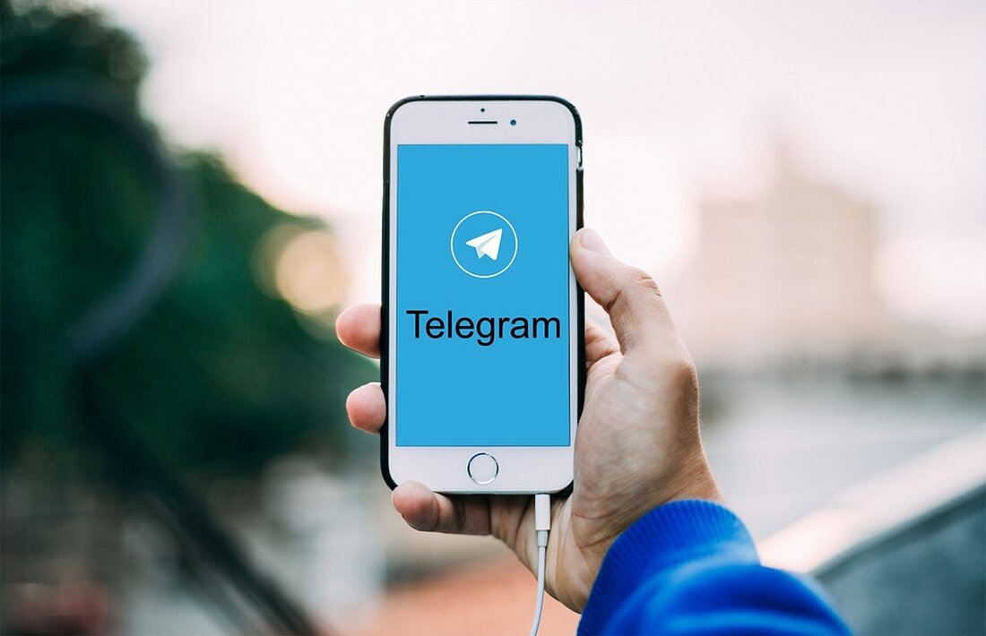 Nach Pavel Durovs Verhaftung kündigt Telegram striktere Moderation an. Private Chats nun ebenfalls betroffen. Änderungen ab sofort.