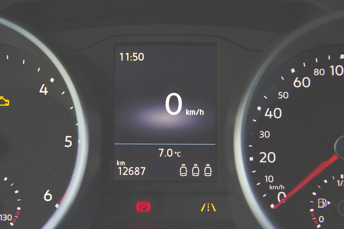 Aktuelle Verkehrsinfo für die A38 in Thüringen: Die Anschlussstelle Allstedt ist vom 29.04.2024 bis 30.04.2024 gesperrt. Alle Infos zur Umleitung und Kontaktdaten für Rückfragen vom Team Kommunikation der Autobahn GmbH des Bundes.