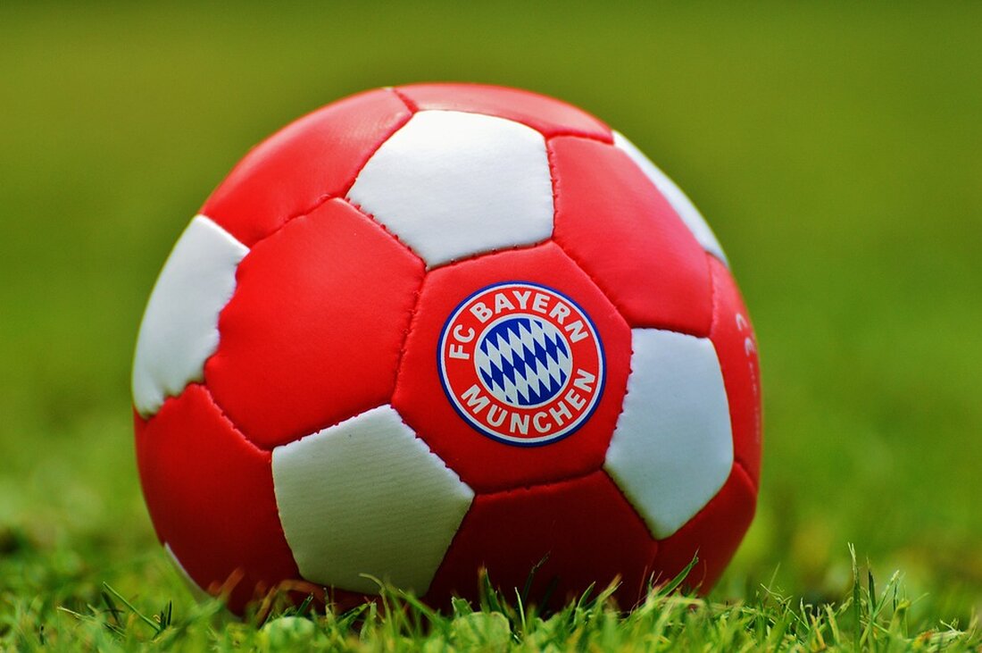 Lesen Sie hier die Zusammenfassung des Top-Spiels in der Frauen-Bundesliga zwischen dem VfL Wolfsburg und dem FC Bayern München. Erfahren Sie die Reaktionen der Spielerinnen und Trainer nach dem 4:0-Sieg der FCB-Frauen und wie sich die Meisterschaft nun entwickelt. Stimmen und Clips bei MagentaSport!