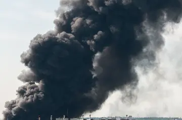 Großbrand in Ansbach: Feuerwehr kämpft gegen Flammen im Wohnhaus!