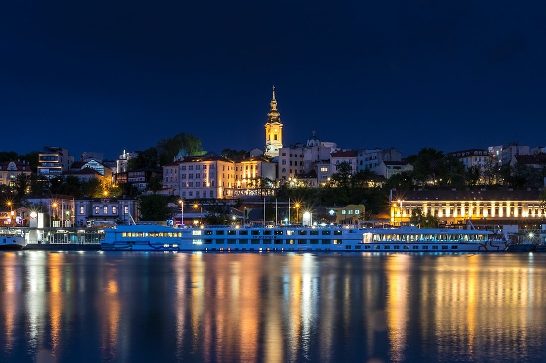 Erfahren Sie mehr über Tino Chrupallas diplomatische Reise nach Belgrad, wo er mit serbischen Regierungsvertretern über die Herausforderungen für serbische Minderheiten im Kosovo, den EU-Beitritt und die illegale Migration diskutierte. Entdecken Sie die Erkenntnisse, die er mit in die Bundestagsfraktion nimmt, und seine Vision für ein sicheres Europa.