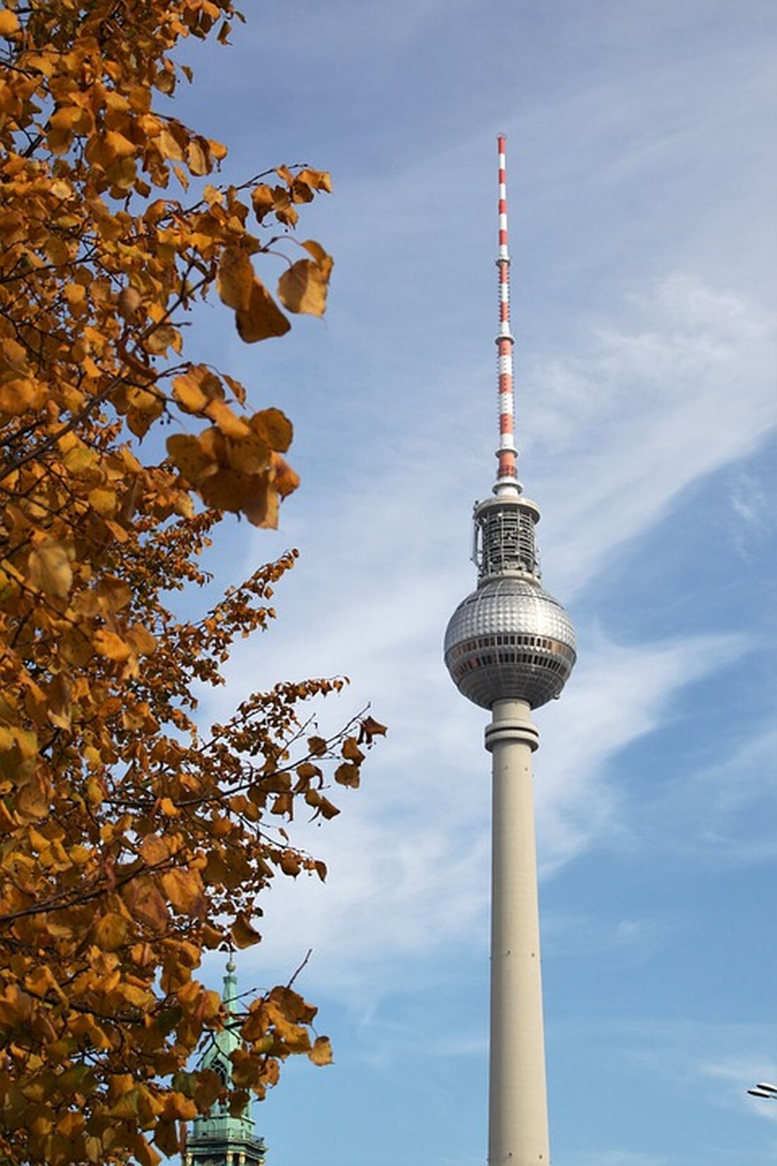 Entdecken Sie die Schlüssel zum Erfolg im Vertrieb mit der KaMo Consulting GmbH! In diesem Artikel erfahren Sie, welche charakterlichen und mentalen Eigenschaften erfolgreiche Vertriebler auszeichnen und wie gezielte Ausbildung Quereinsteigern und erfahrenen Vertrieblern hilft, finanzielle Freiheit zu erreichen. Erfahren Sie, warum mentale Stärke, Kundenorientierung und die richtige Verkaufsstrategie entscheidend für den langfristigen Erfolg sind. Starten Sie Ihre Karriere im Vertrieb jetzt!