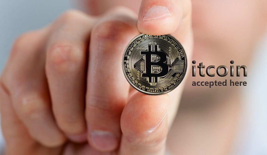 Krypto-Experte Peter Schiff berichtet, dass Bitcoin-ETF-Käufer meist Verluste erlitten haben; Gold-ETFs schneiden besser ab.