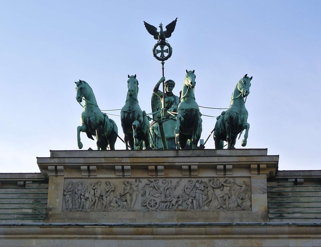 Erfahren Sie, wie das gute Abschneiden der SPD bei den Landtagswahlen in Brandenburg auf den klaren Kurs von Ministerpräsident Dietmar Woidke zurückzuführen ist. Lars Klingbeil betont die Bedeutung sozialdemokratischer Themen für den Wahlkampf 2025 und die Notwendigkeit harter Arbeit, um zukünftige Erfolge zu sichern. Entdecken Sie die Kernbotschaften aus dem Interview und die Strategie der SPD für die Bundestagswahl.