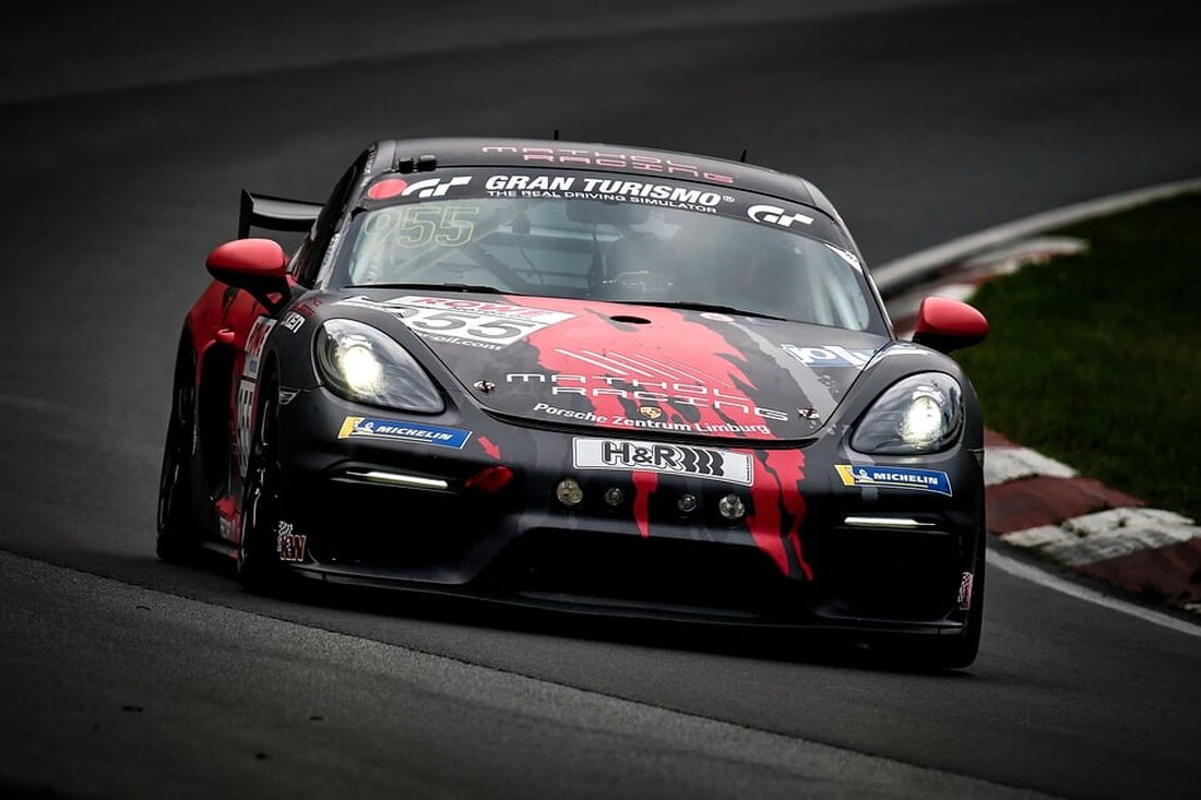 Porsche glänzt bei der Leserwahl "autonis" von auto motor und sport, gewinnt in fünf Fahrzeugkategorien. Erfahren Sie mehr über die Design-Trends 2024!