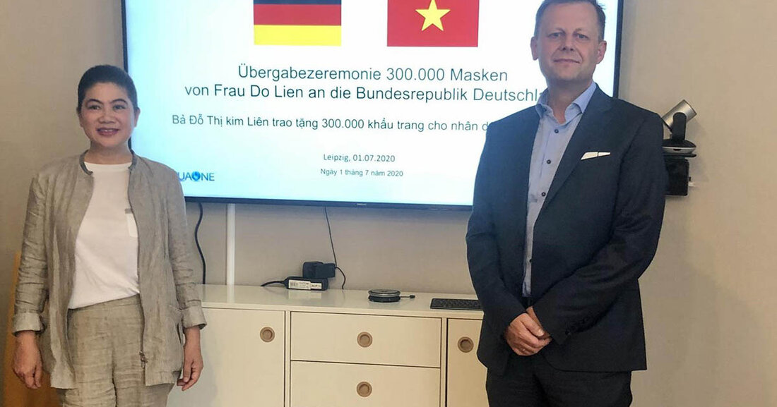 Die Spende wird durch 45 Jahre diplomatische Zusammenarbeit zwischen Deutschland und Vietnam unterstützt, insbesondere mit Ho-Chi-Minh-Stadt. In Leipzig kümmert sich die Abteilung für internationale Zusammenarbeit um die Invest Region Leipzig GmbH und das Amt für wirtschaftliche Entwicklung zur Aufrechterhaltung und Entwicklung der Beziehungen zwischen Leipzig und Vietnam. Ein Ziel der Aktivitäten des Ministeriums für Wirtschaft, Arbeit und Digital in Vietnam ist es, Leipziger Unternehmen bei der Erschließung neuer Märkte zu unterstützen. Die Vermittlung von Kontakten aus Wirtschaft, Wissenschaft und Verwaltung sowie die Beantragung von Finanzmitteln für die Umsetzung von Projekten wie NAKOPA (nachhaltige kommunale Entwicklung durch Partnerschaftsprojekte) bilden einen wesentlichen &hellip;