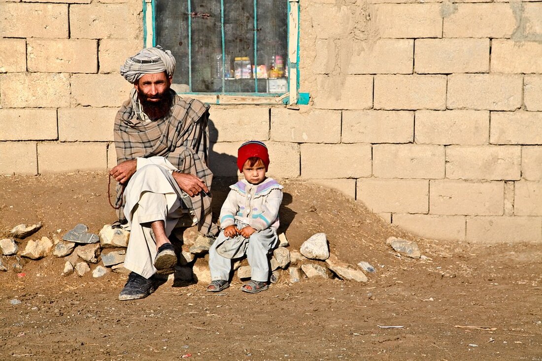 Deutschland schiebt 28 afghanische Straftäter ab, darunter Vergewaltiger. Jeder erhielt 1000 Euro Handgeld. Charterflug nach Kabul.