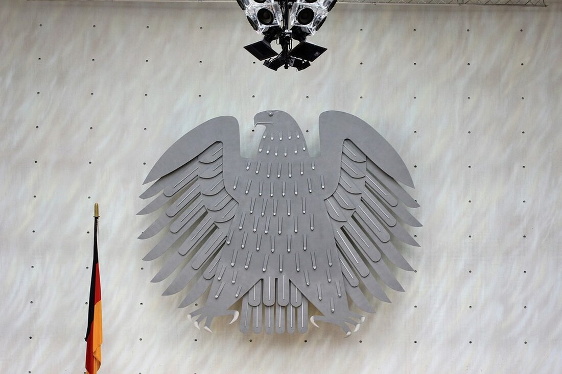 Die Siebengebirgsschule Bonn gewinnt den Deutschen Schulpreis 2024 und erhält 100.000 Euro für ihre innovative Lehrmethoden. Erfahren Sie mehr über die Preisträger und die Bedeutung von Bildungsgerechtigkeit in Deutschland. Lesen Sie die Hintergründe und Konzepte erfolgreicher Schulen in unserem Artikel.