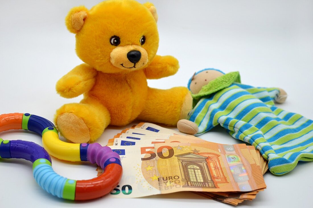 Das Thema Kinderarmut in Deutschland Leipzig/Naunhof/Groitzsch. Das Thema Kinderarmut in Deutschland ploppte dieser Tage wieder einmal in der medialen Berichterstattung auf. Ralph Rüdiger weiß nur zu gut, dass „Armut“ ein sehr relativer Begriff ist. „Zweifelsfrei geht es nicht allen Kindern in unserem Land gleich gut, aber echte Armut sieht anders aus“, so der Vorsitzende des Leipziger Vereins „Perspektiven für Kinder auf dem Westbalkan“, unter dessen knapp zehn Mitgliedern sich auch einige Muldentaler befinden. „In Deutschland gibt es keine Kinder, die im Winter barfuß laufen oder ohne Matratze auf dem Boden schlafen müssen“, so der Vereinsvorsitzende. Auf dem Westbalkan gibt es …