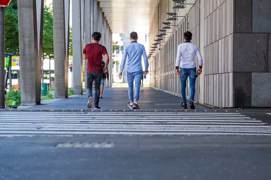 Erfahren Sie, wie das Programm COACHING4FUTURE Schüler in Brühl, Ladenburg und Eppelheim bei der Berufsorientierung in MINT-Berufen unterstützt.