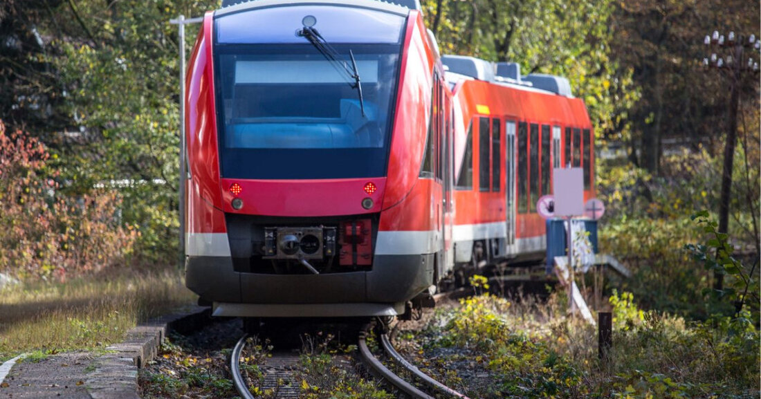 Ab Sonntag, 18. Mai, kommt es zu Zugausfällen und längeren Fahrzeiten durch eine 16-stündige Streckensperrung in Mecklenburg-Vorpommern.