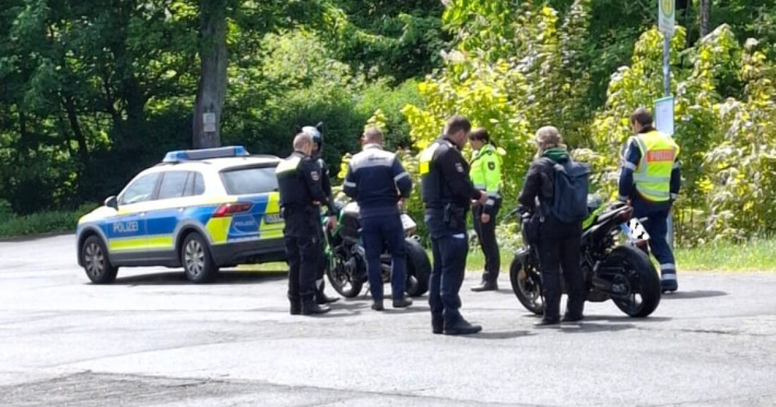 Am 18. Mai 2025 führte die Polizeiinspektion Goslar länderübergreifende Verkehrskontrollen im Harz durch, um die Verkehrssicherheit zu erhöhen.