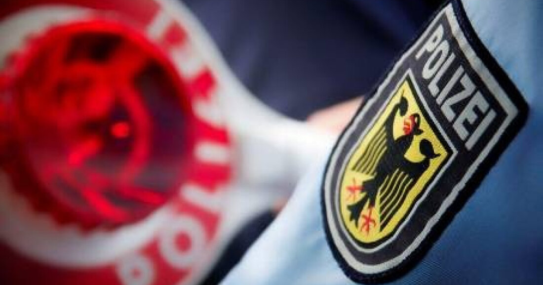Die BPOL NRW vollstreckt Haftbefehle bei Grenzkontrollen: mehrfache Festnahmen in Kleve, Wesel und anderen Städten.