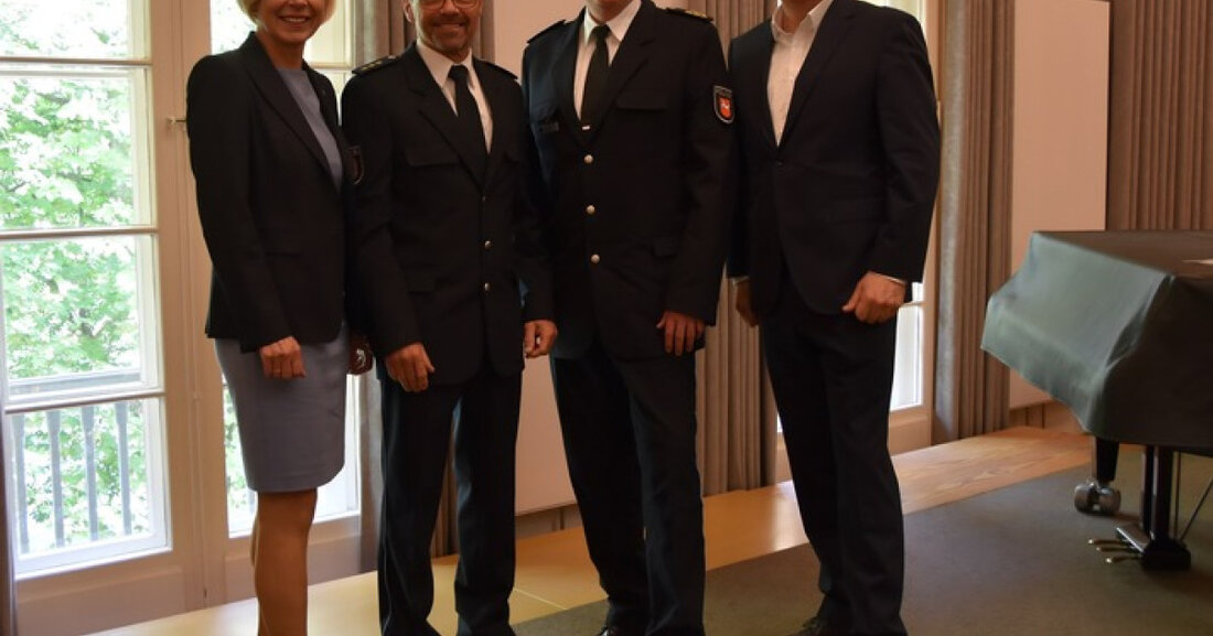 Polizeipräsident Andreas Sagehorn hat Thomas Weber als neuen Leiter der Polizeiinspektion Oldenburg-Stadt/Ammerland offiziell eingeführt.