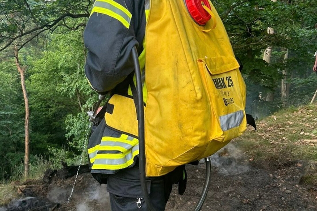 Am 20. Mai kämpften rund 70 Einsatzkräfte in Bad Honnef gegen einen Vegetationsbrand in unzugänglicher Hanglage.