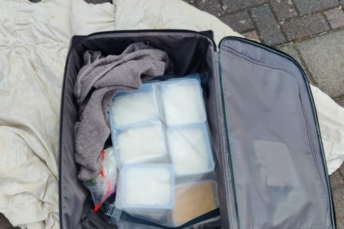 Zollfahndung Frankfurt und Staatsanwaltschaft Hanau zerschlugen eine Drogenhändlerbande, vollstreckten neun Haftbefehle und nahmen einen weiteren Verdächtigen fest.