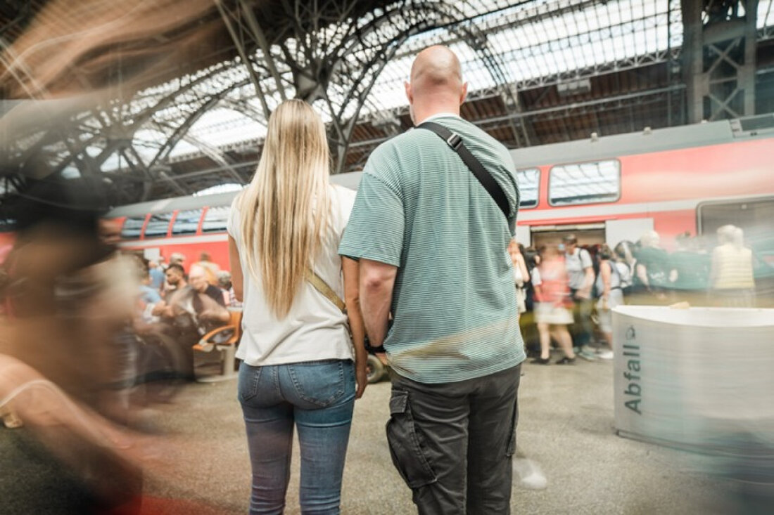 Bundespolizei Bremen nahm einen gesuchten Sexualstraftäter im Hauptbahnhof fest, über ein Jahr nach der Tat an einer 16-Jährigen.