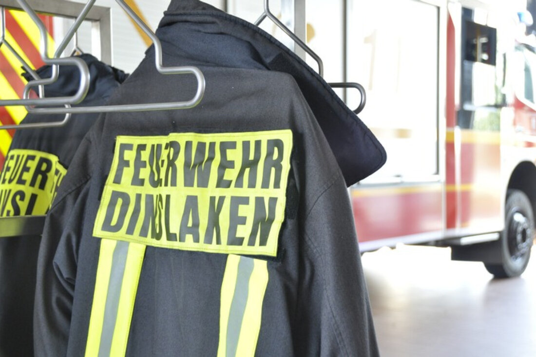 Feuerwehr Dinslaken rückte wegen möglichem Brandereignis in die Morgenzeile aus, glücklicherweise ohne bestätigte Einsätze.