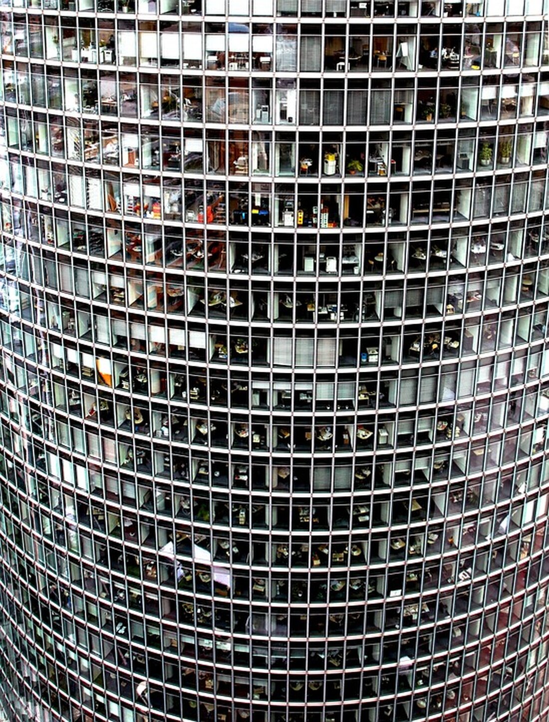 Deutsche Postcode Lotterie verdoppelt Fördermittel im Vereint für Demokratie Fonds - Zivilgesellschaftliche Unterstützung auf über zwei Millionen Euro erhöht. Jetzt informieren!