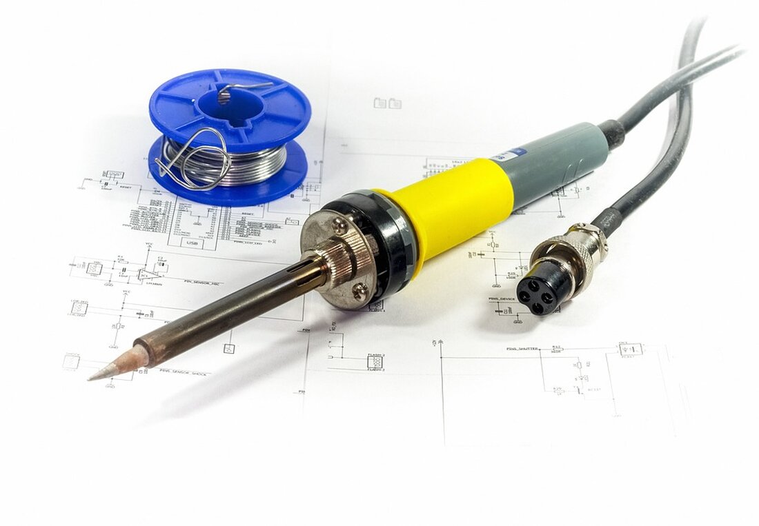 "Erfahren Sie, wie der WEISSE RING eine Petition für elektronische Fußfesseln startet, um Frauen besser vor Gewalt zu schützen. Die Initiative fordert einen gesetzlichen Rahmen zur Überwachung von Gewalttätern, inspiriert vom erfolgreichen Modell in Spanien. Lesen Sie mehr über die Hintergründe und die Dringlichkeit für effektive Maßnahmen zum Opferschutz."