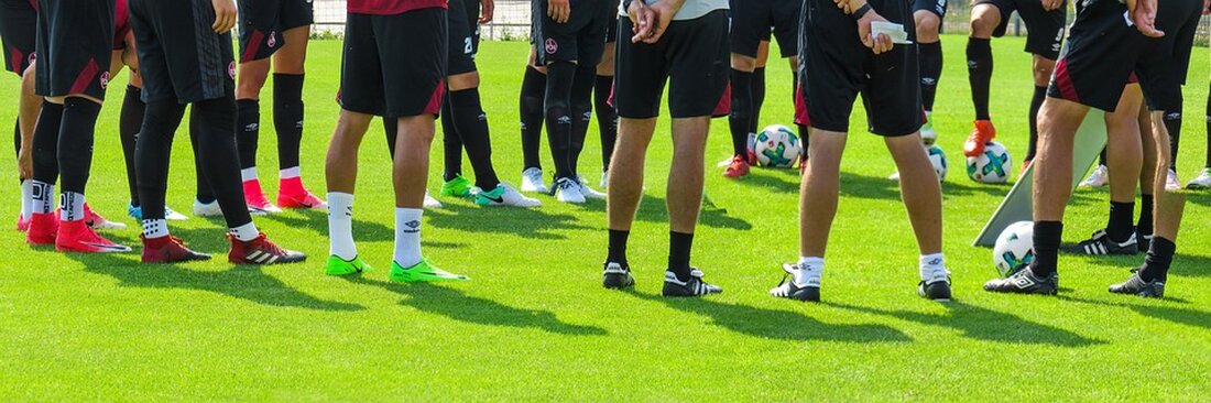 Erfahre alles über die Bundesliga-Spieltage am Wochenende bei Sky Sport. Von exklusiven Übertragungen der Bundesliga und 2. Bundesliga bis hin zu speziellen Produktionen für junge Fans. Hol dir alle Infos zu den Partien und erlebe die Spiele live auf Sky oder WOW.