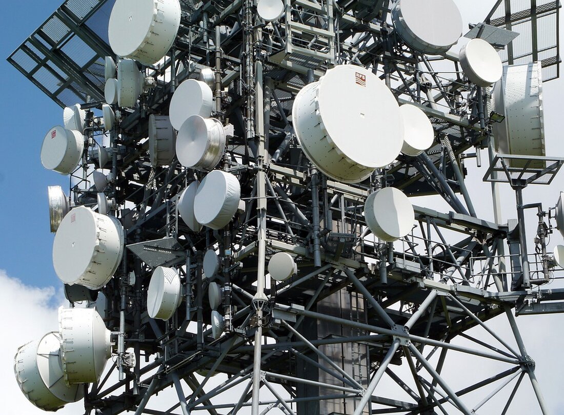 Optimale Meta-Beschreibung:
"Die Telekom verbessert die Mobilfunkversorgung im Landkreis Nordsachsen durch den Bau eines neuen Standorts und die Erweiterung von zwei LTE-Stationen. Erfahren Sie mehr über die steigende Netzabdeckung, geplante Erweiterungen bis 2026 und die Vorteile für die Nutzer vor Ort."
