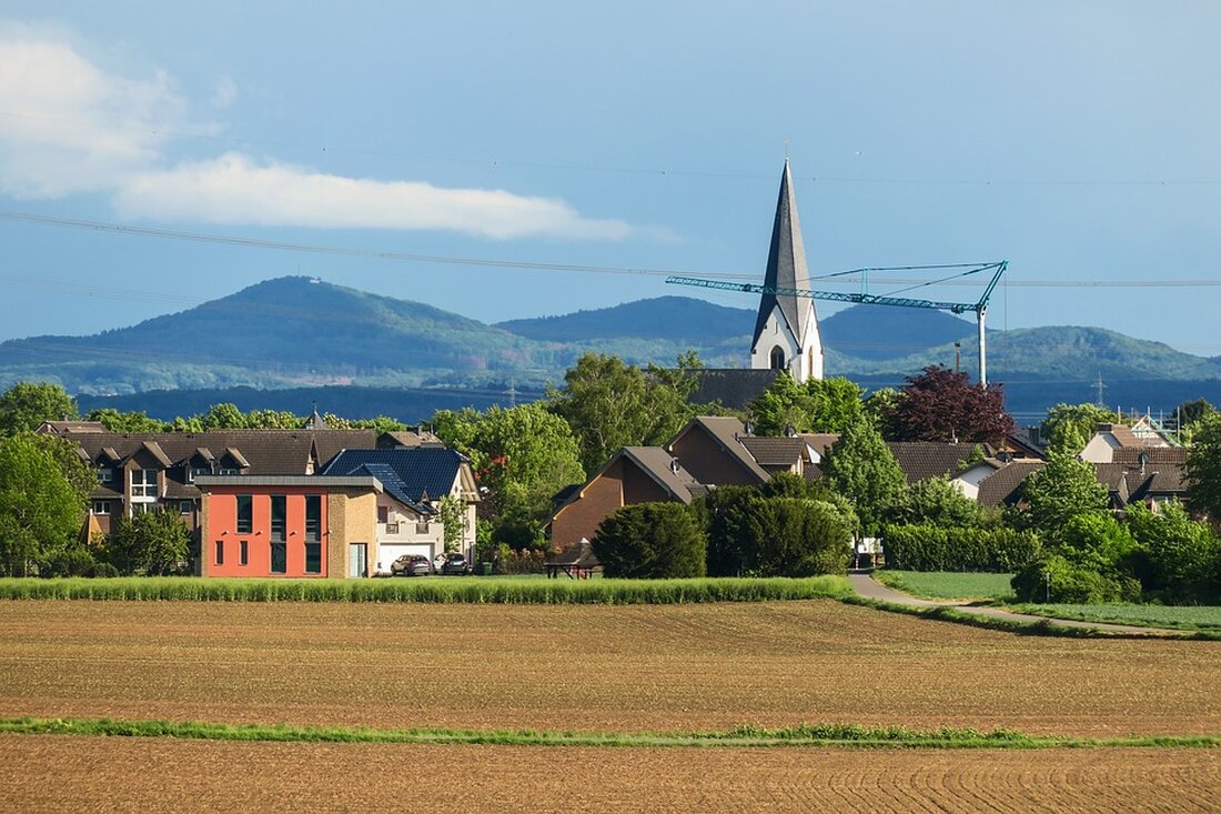 Tauchen Sie ein in die 80er Jahre auf der angesagten Tanz in den Mai-Party im Plan B Bonn! Erfahren Sie, wie die Veranstalter sich auf das spektakuläre Event vorbereiten. Tickets im Vorverkauf für nur zehn Euro erhältlich.