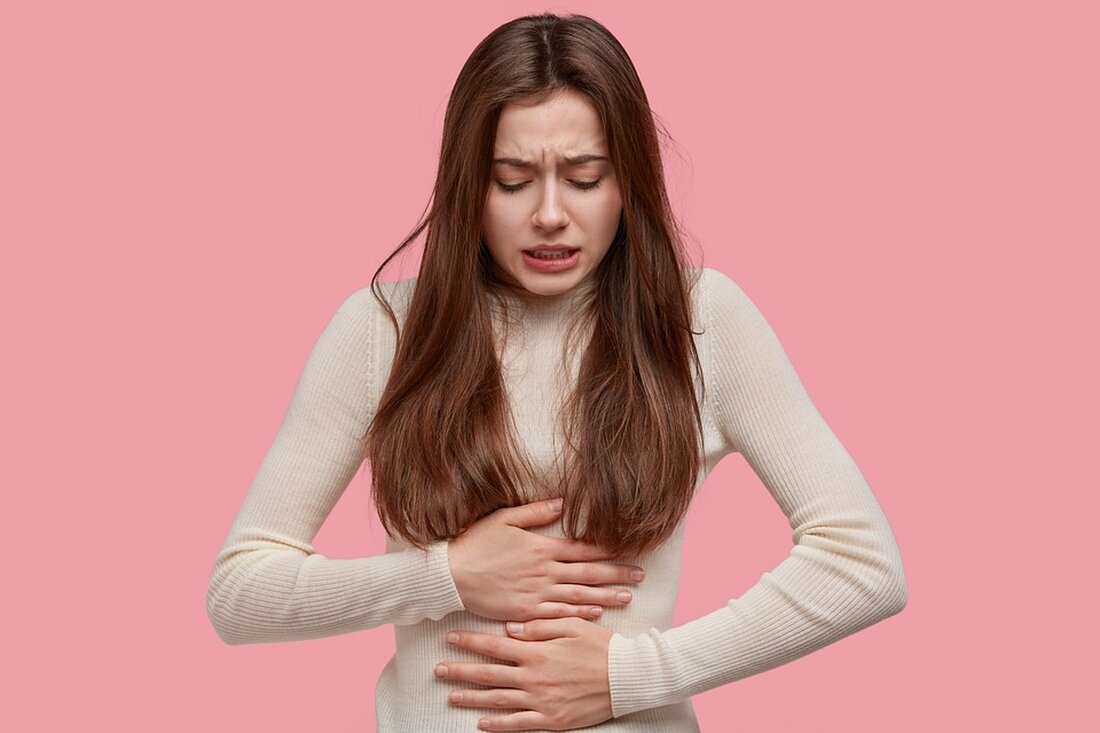 Erfahren Sie, wie Sie Menstruationsbeschwerden wirksam lindern können. Dr. Meike Criswell, Expertin beim BPI, erklärt verschiedene bewährte Arzneimittel und Maßnahmen zur Behandlung von Regelschmerzen. Informieren Sie sich jetzt!