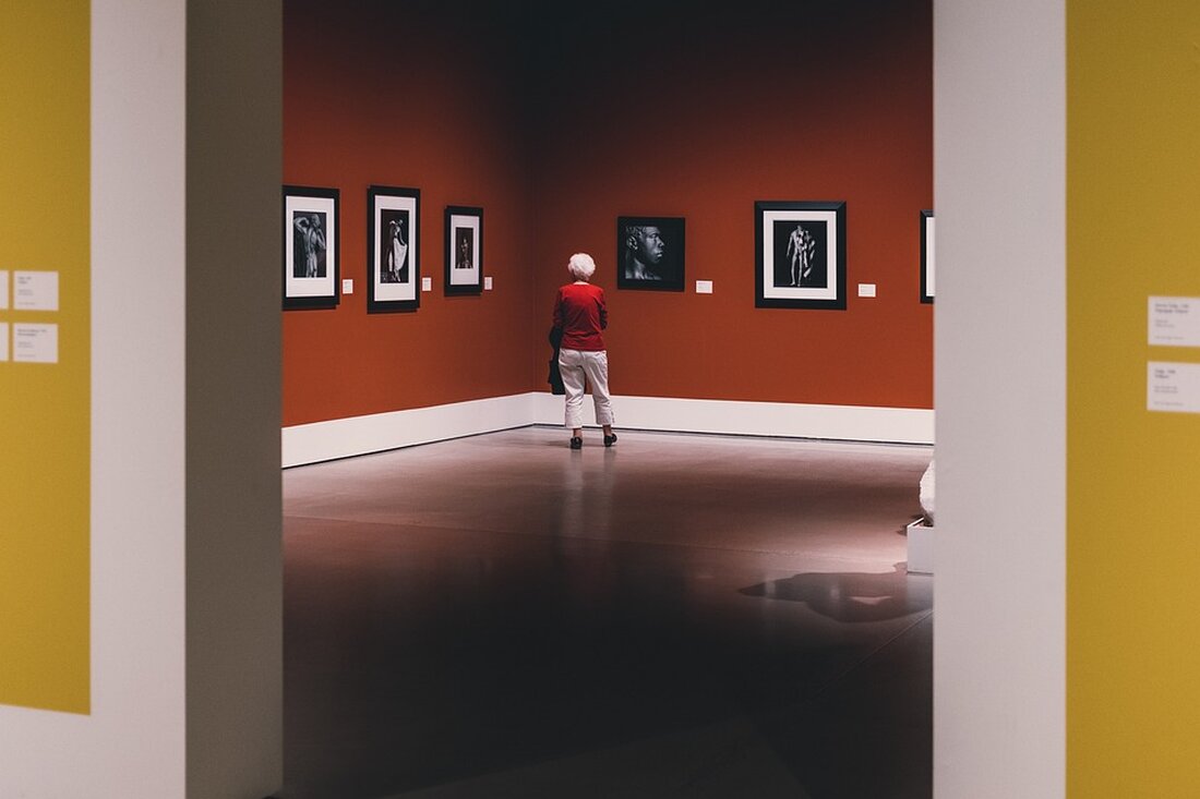 Entdecken Sie die faszinierende Ausstellung „weitergehend“ des Künstlerinnennetzwerks „Frauenmuseum Berlin“ in der Kommunalen Galerie. Vom 4. Dezember 2024 bis 16. Februar 2025 präsentieren zwölf talentierte Künstlerinnen zeitgenössische Kunst in Form von Gemälden, Skulpturen, Fotografien und mehr. Der Eintritt ist frei! Besuchen Sie uns in Berlin und stärken Sie die Sichtbarkeit professioneller Künstlerinnen. Eröffnung am 3. Dezember 2024 um 18 Uhr.
