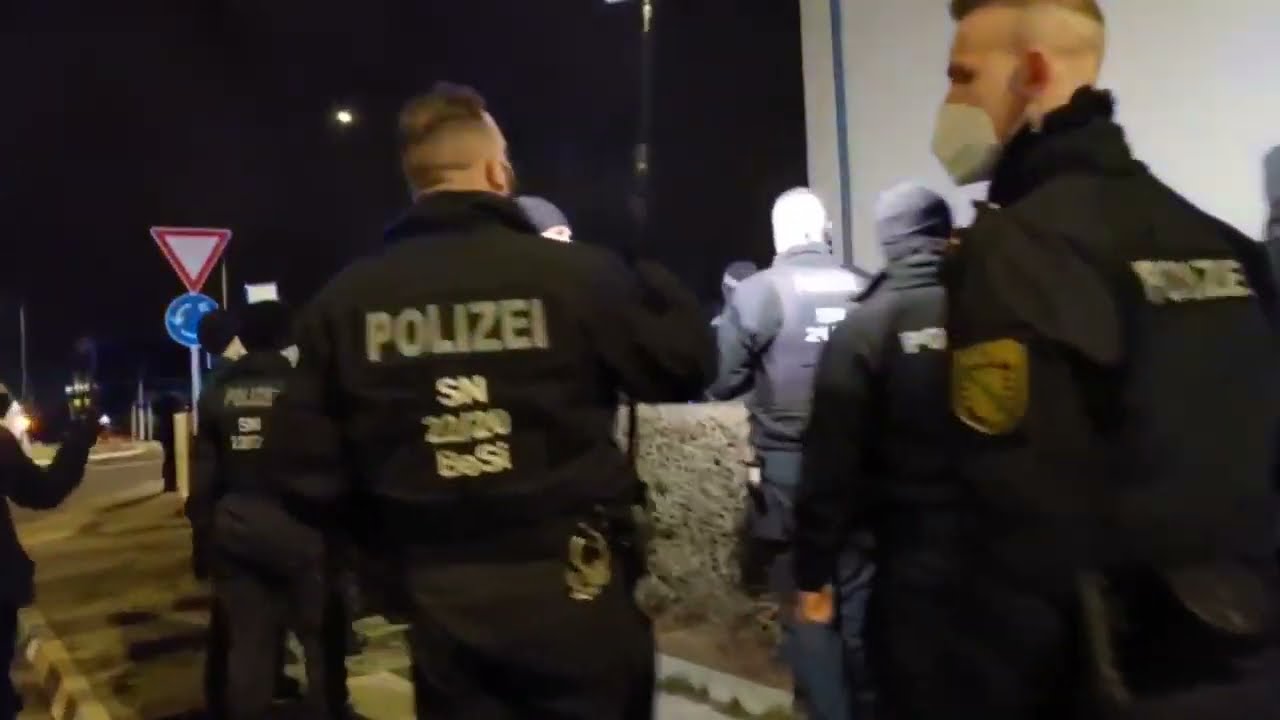 Protest ab "Leipzig nimmt Platz" gegen Corona-Demos am 07.02.2022 in Leipzig-Engelsdorf