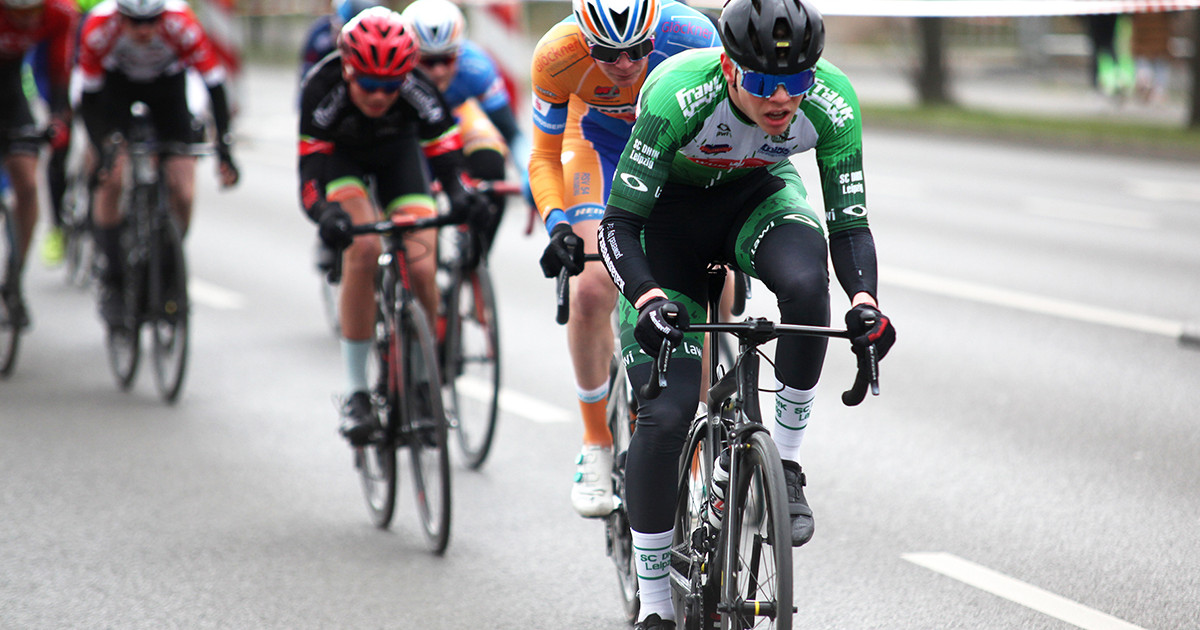 Spannung pur beim 18. Kriterium-Radrennen auf dem Gelände der Alten Messe im Jahr 2023 - Über 200 Radsportler sprinten um die Siege und Punkte in 15 verschiedenen Rennklassen!
