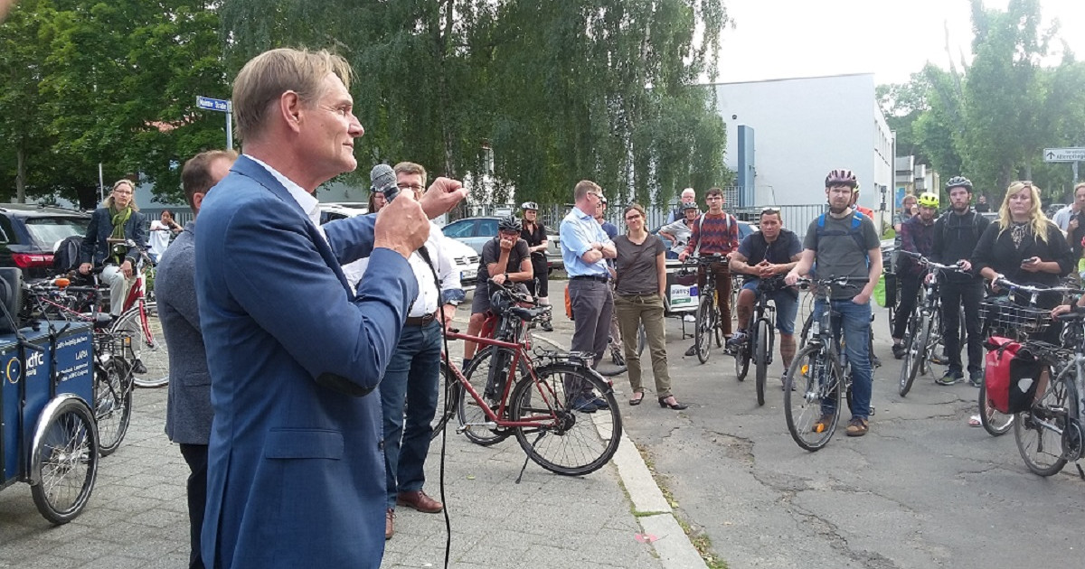"Oberbürgermeister lädt zur Radtour durch Leipzig ein"