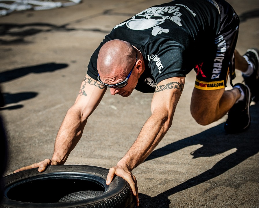 Functional Fitness vs. Traditional Yoga: Ein Blick hinter die Kulissen der VHS Tempelhof-Schöneberg