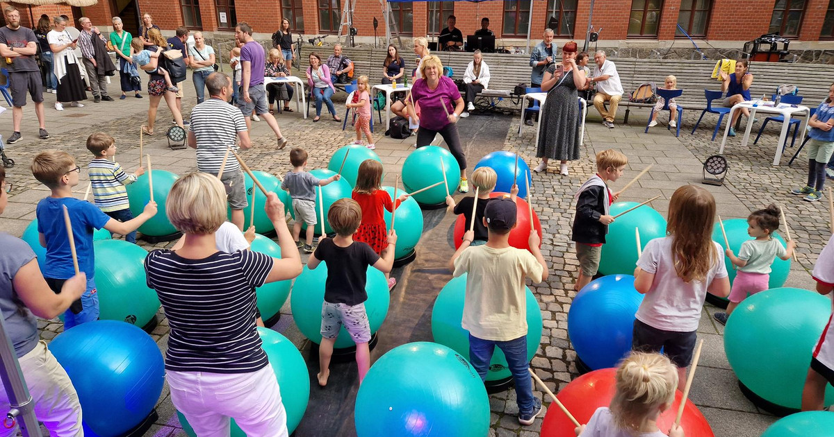 Erleben Sie das Sommer- und Familienfest der Volkshochschule Leipzig 2024!