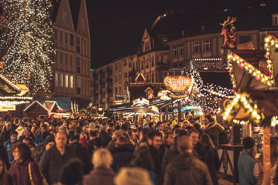 Oberschöner Weihnachtsmarkt: Kunst, Kultur und Kulinarik in Schöneweide