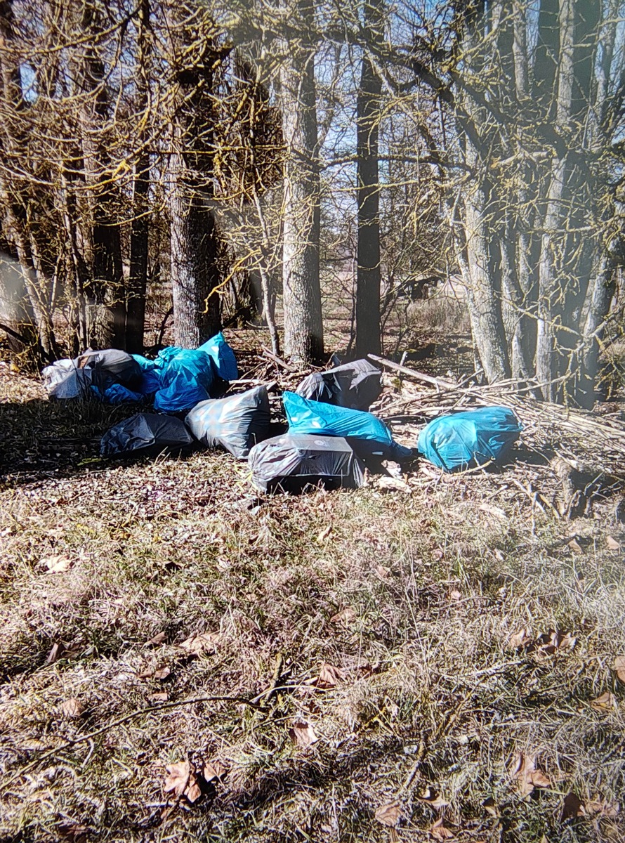 Müllskandal in Blaubeuren: Polizei ermittelt nach Fund von 20 Säcken!