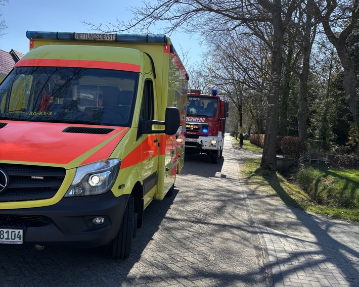 Feuerwehr Aurich: Türöffnung rettet Patient in letzter Minute!
